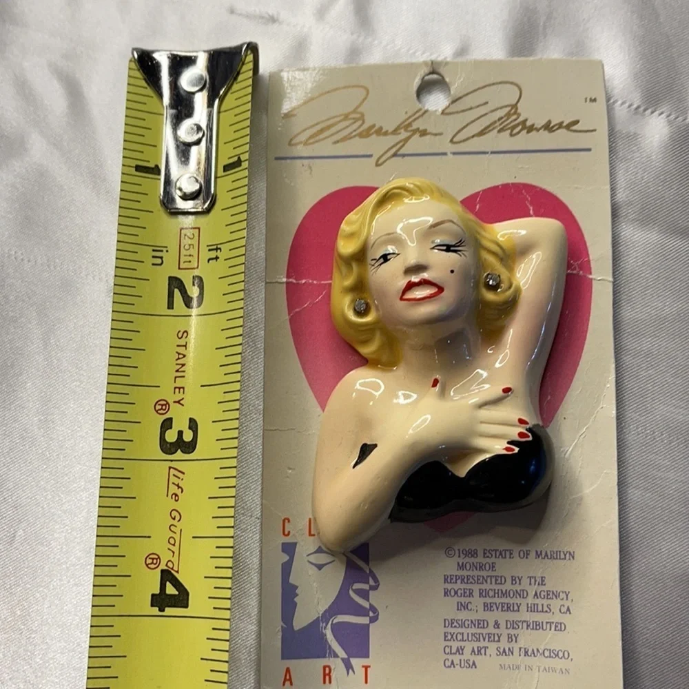 RARE -From the Estate of Marilyn Monroe 1988 Collectible Clay Art Brooch
